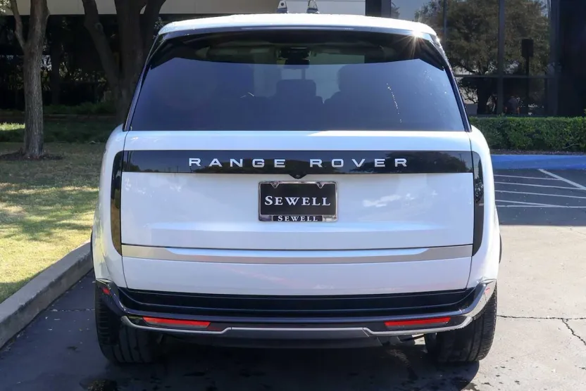 2025 Land Rover Range Rover Autobiography photo 1