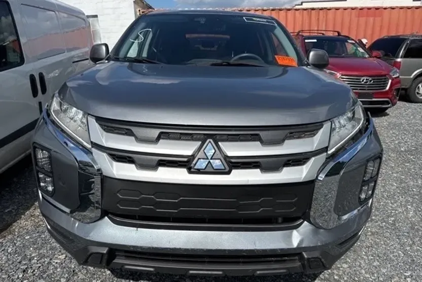2022 Mitsubishi Outlander Sport SE photo 1