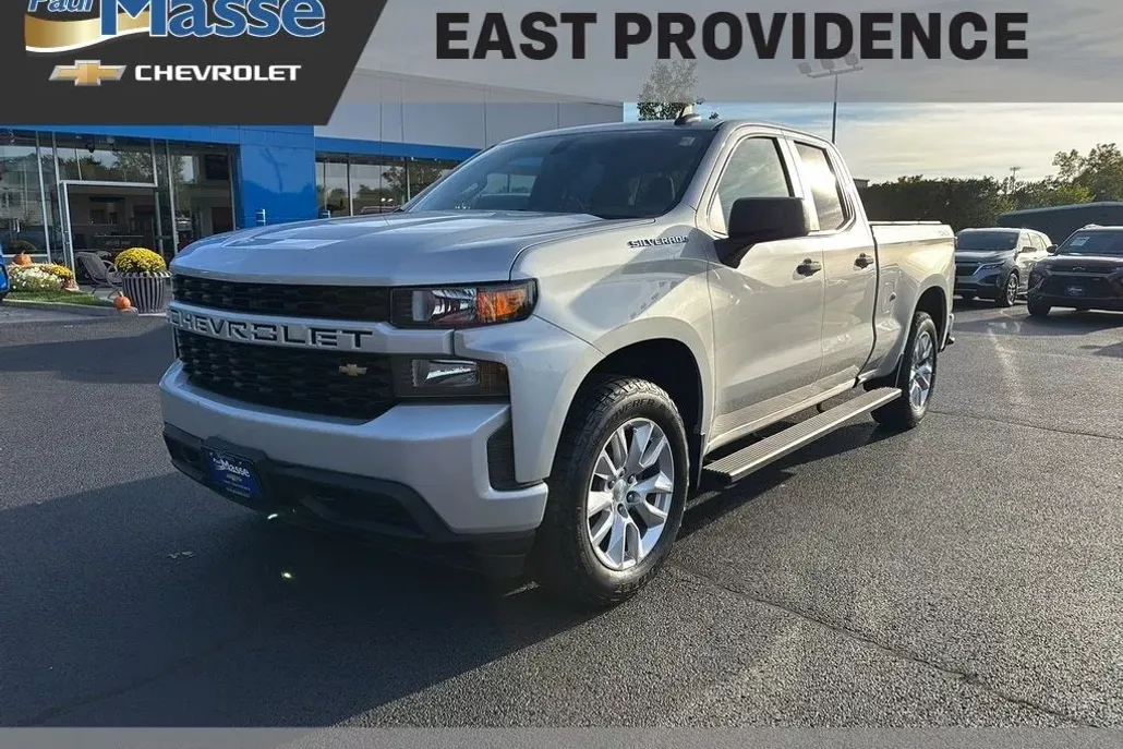 2019 Chevrolet Silverado 1500 Custom photo 1