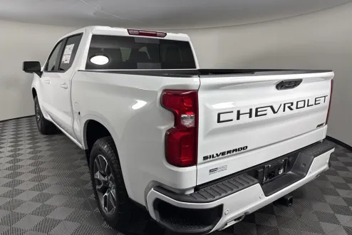 2025 Chevrolet Silverado 1500 RST photo 3