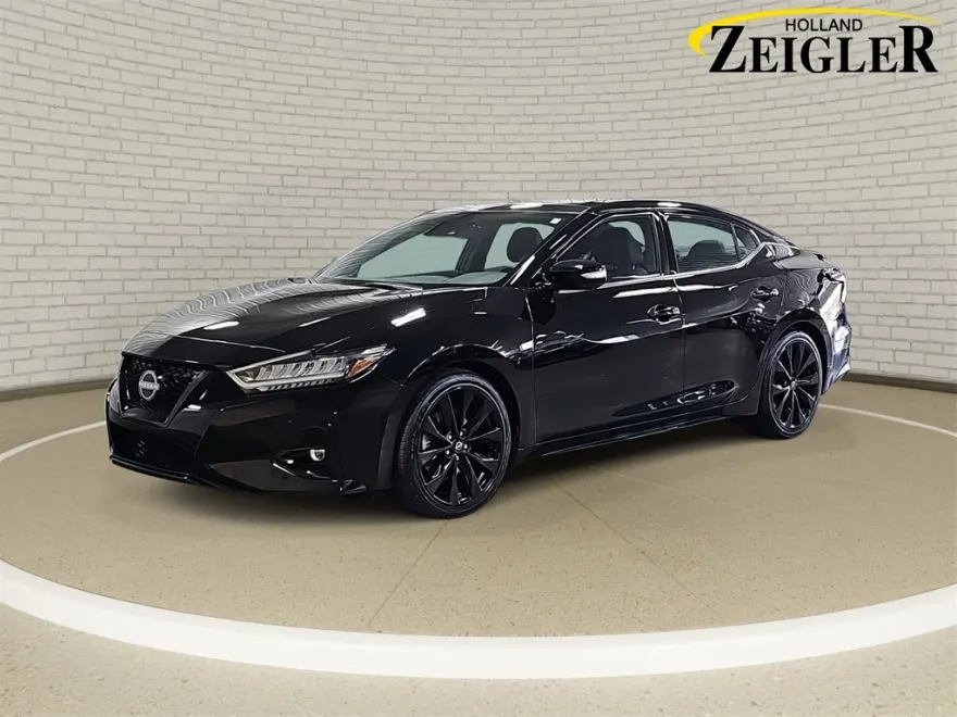 2023 Nissan Maxima SR photo 1