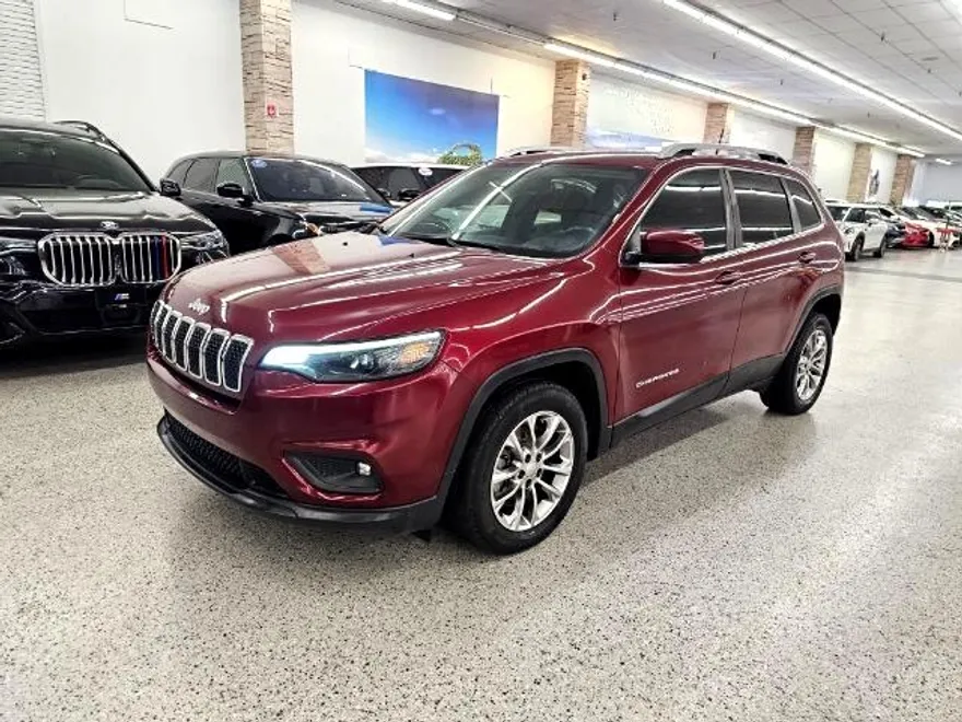 2019 Jeep Cherokee Latitude photo 1