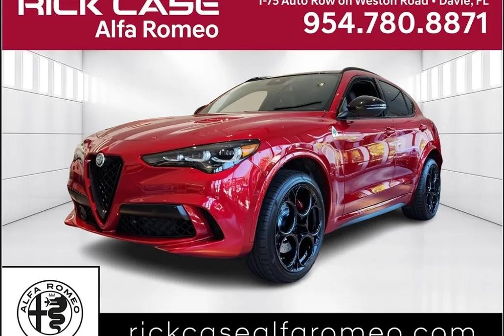 2024 Alfa Romeo Stelvio Quadrifoglio photo 1