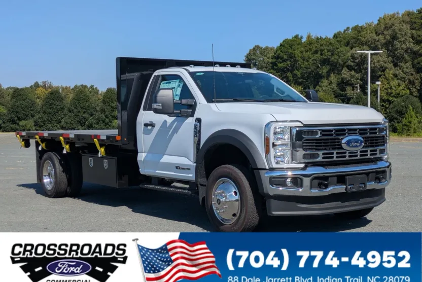 2025 Ford F-550 XL photo 1