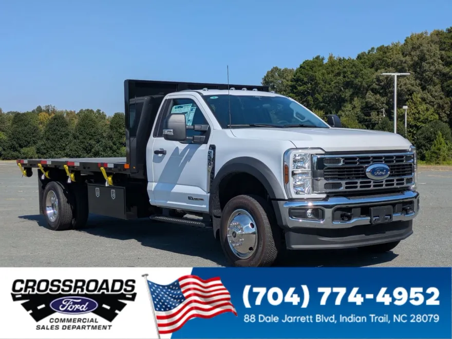 2025 Ford F-550 XL photo 1