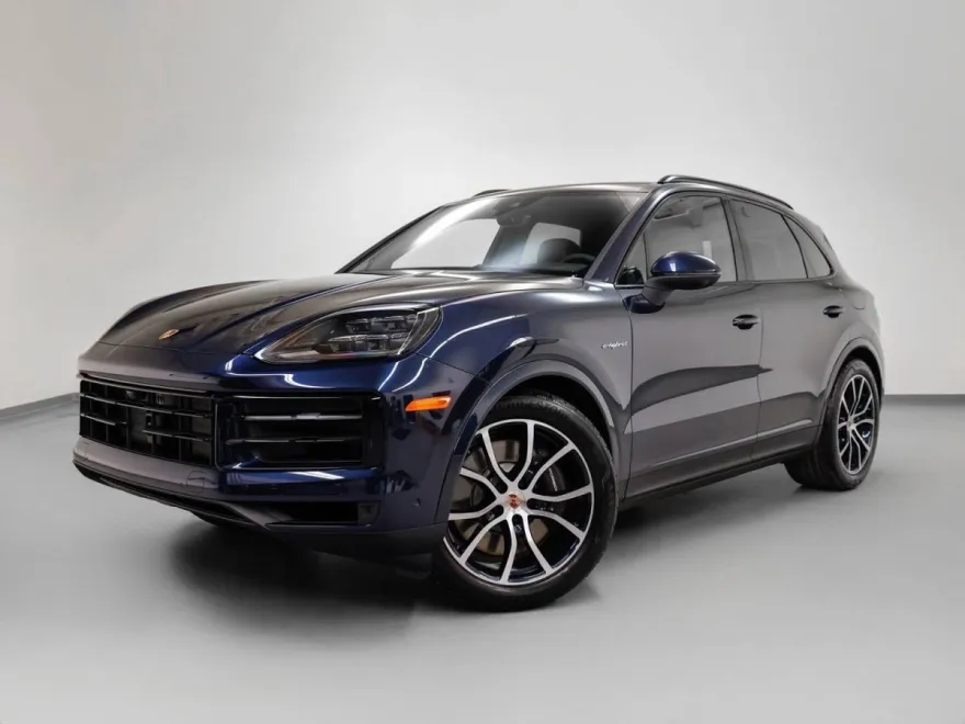 2026 Porsche Cayenne E-Hybrid photo 1