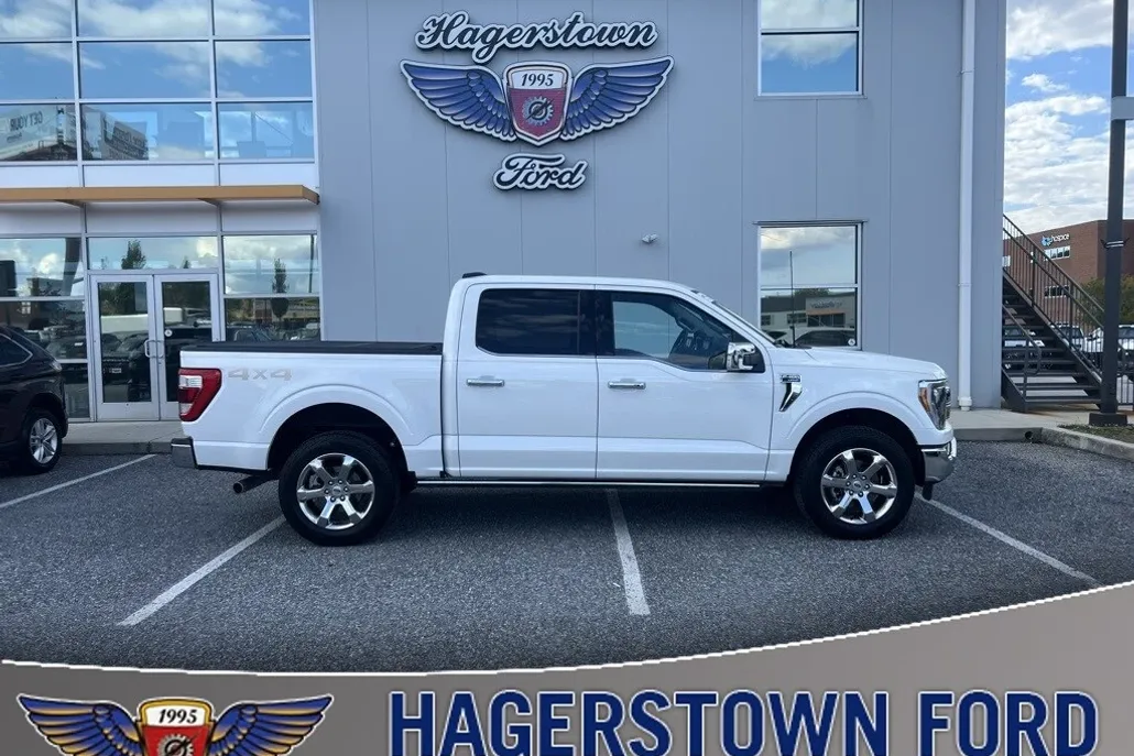 2023 Ford F-150 Lariat photo 1