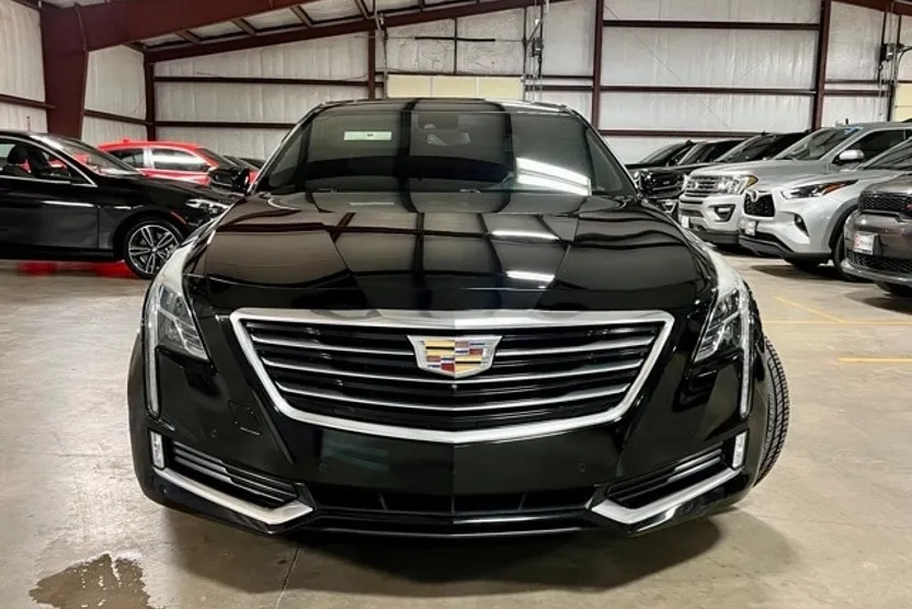 2017 Cadillac CT6 Luxury photo 1