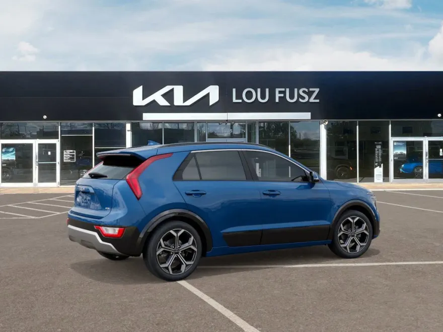 2025 Kia Niro Touring photo 1