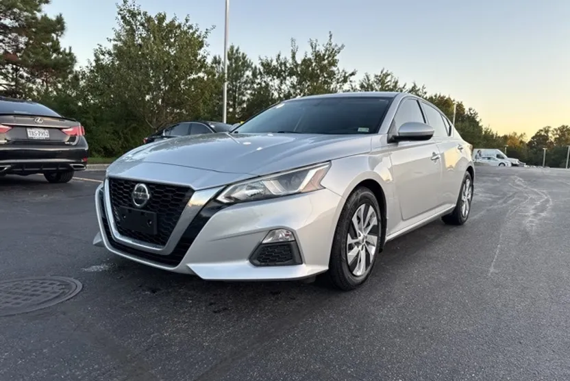 2020 Nissan Altima 2.5 S photo 1