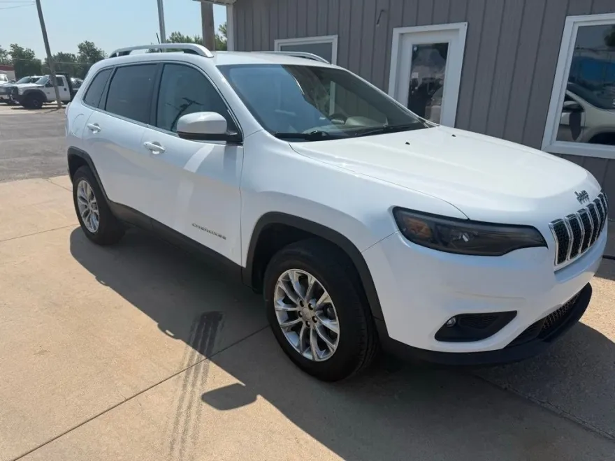 2021 Jeep Cherokee Latitude Lux photo 1