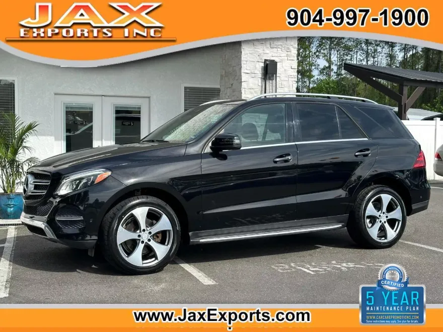 2016 Mercedes Benz GLE 4MATIC 300d photo 1