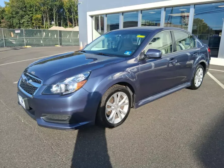 2014 Subaru Legacy 2.5i Premium photo 1