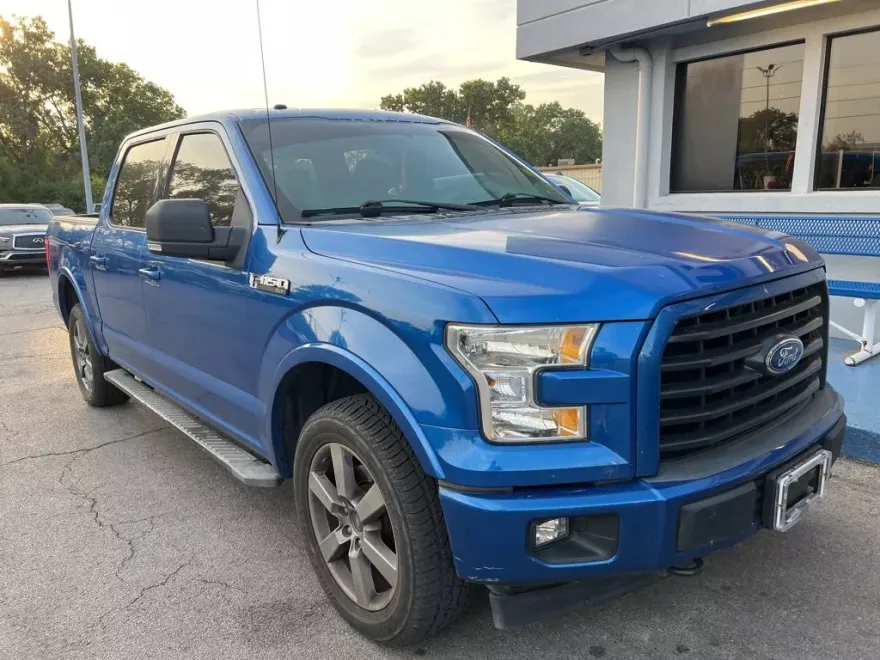 2015 Ford F-150 XLT photo 1