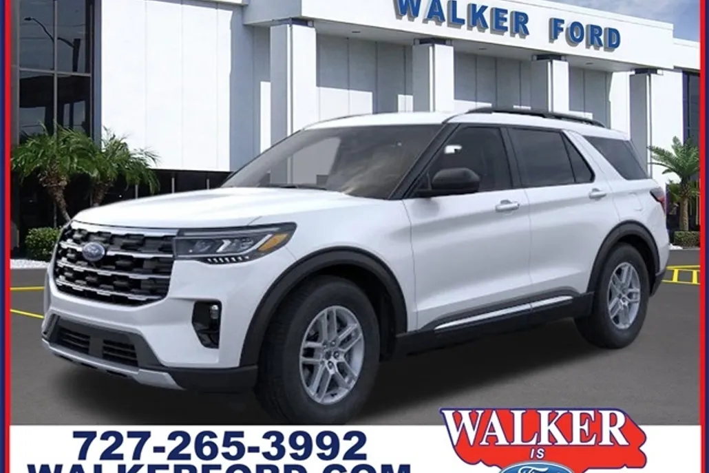 2025 Ford Explorer photo 1