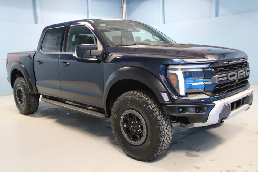 2025 Ford F-150 Raptor photo 1