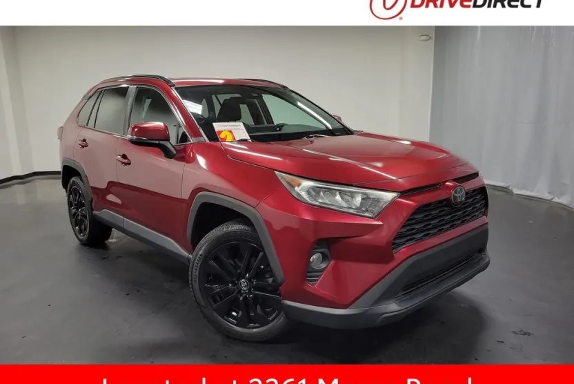 2021 Toyota RAV4 XLE Premium photo 1