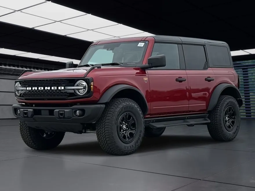 2025 Ford Bronco Badlands photo 1