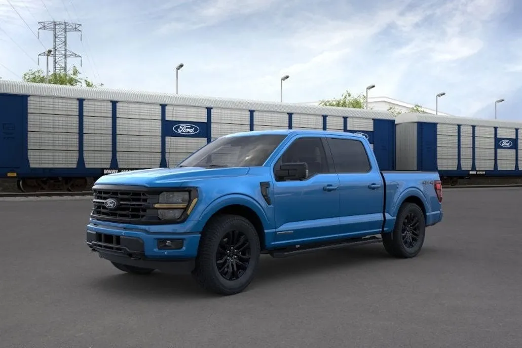 2025 Ford F-150 XLT photo 1