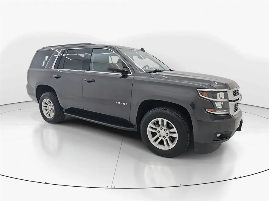2018 Chevrolet Tahoe LT photo 1