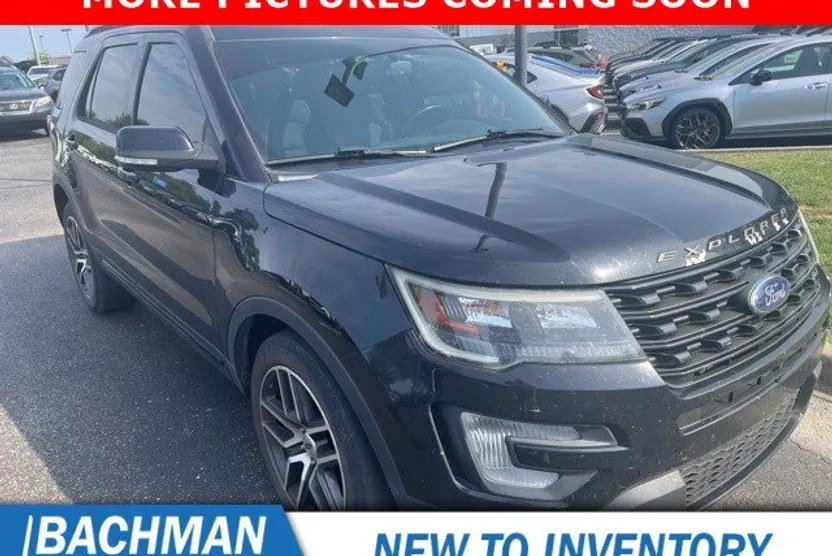 2017 Ford Explorer Sport photo 1