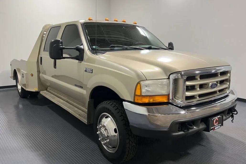 2000 Ford F-550 photo 1