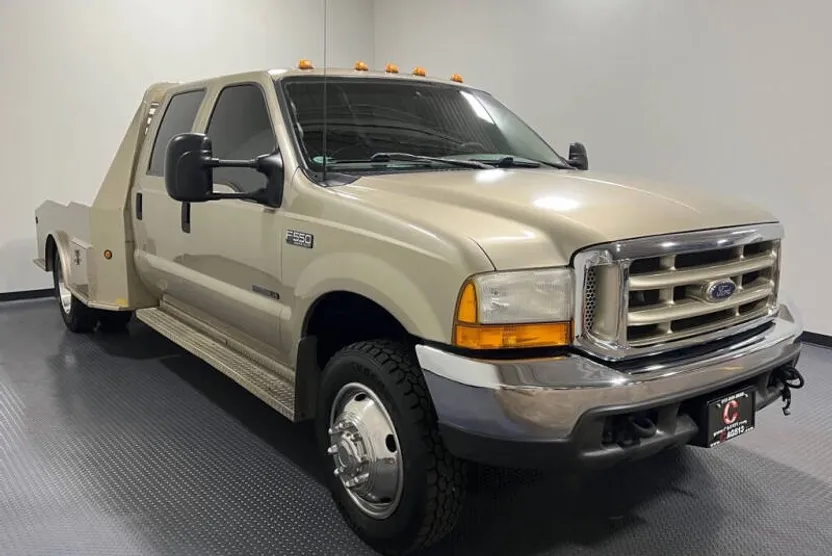 2000 Ford F-550 photo 1