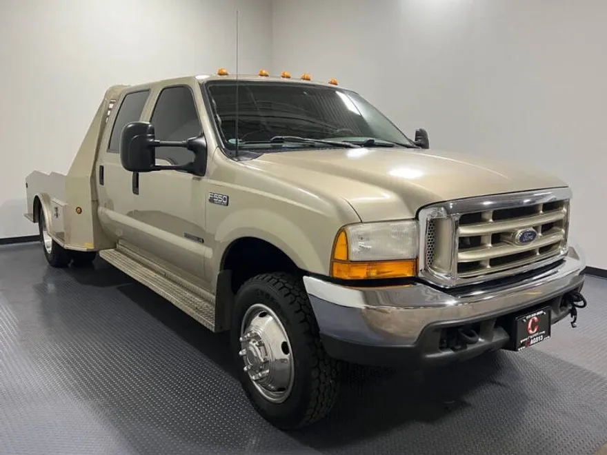 2000 Ford F-550 photo 1