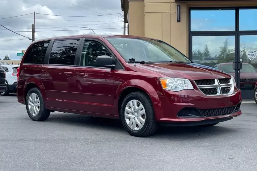 2017 Dodge Grand Caravan SE photo 1