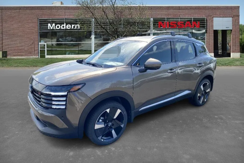 2025 Nissan Kicks SR photo 1