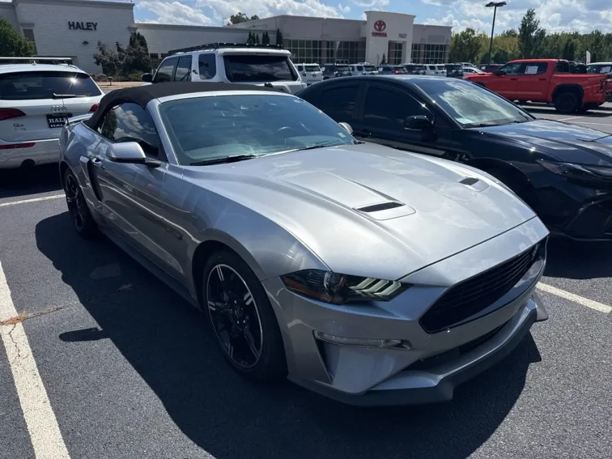 2020 Ford Mustang GT Premium Convertible photo 1
