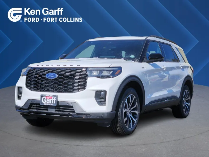 2025 Ford Explorer ST-Line photo 1