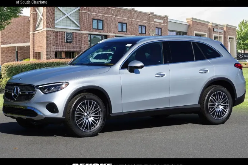 2026 Mercedes Benz GLC 300 photo 1