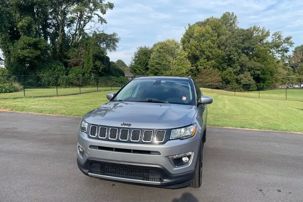 2018 Jeep Compass Limited photo 1