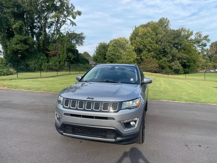 2018 Jeep Compass Limited photo 1