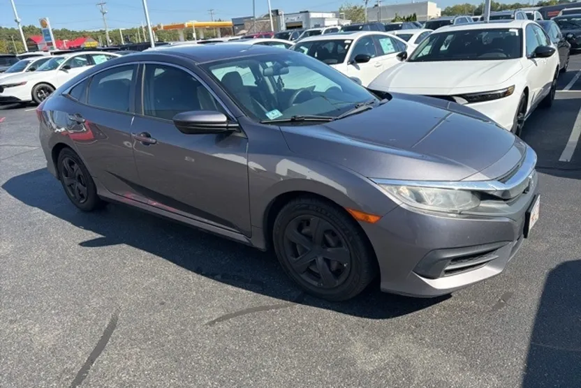 2017 Honda Civic LX photo 1