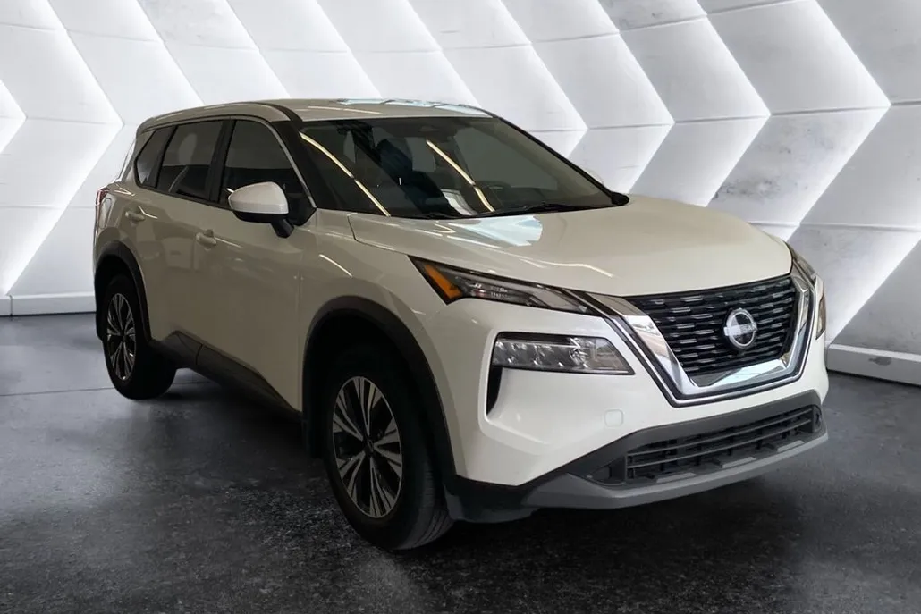 2023 Nissan Rogue SV photo 1