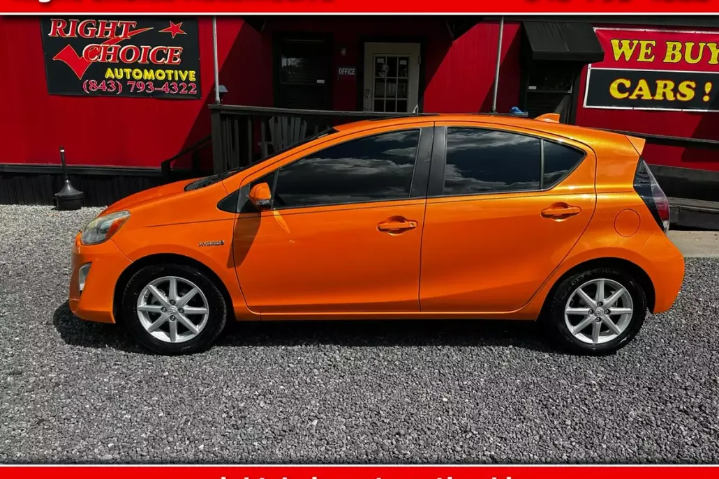 2015 Toyota Prius C Four photo 1