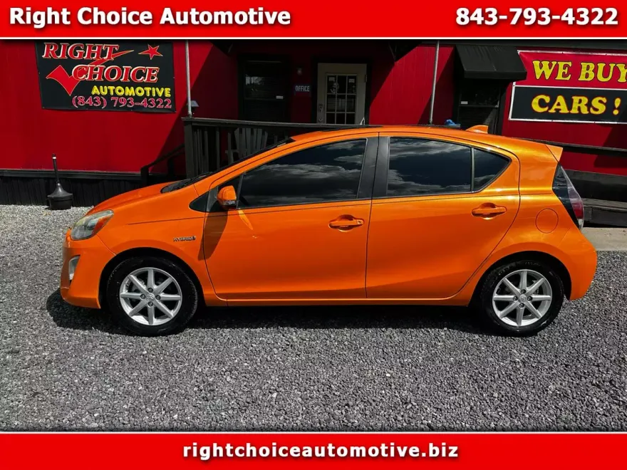 2015 Toyota Prius C Four photo 1