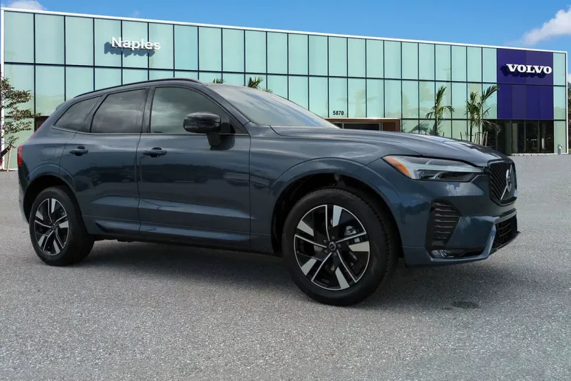 2026 Volvo XC60 B5 Core photo 1