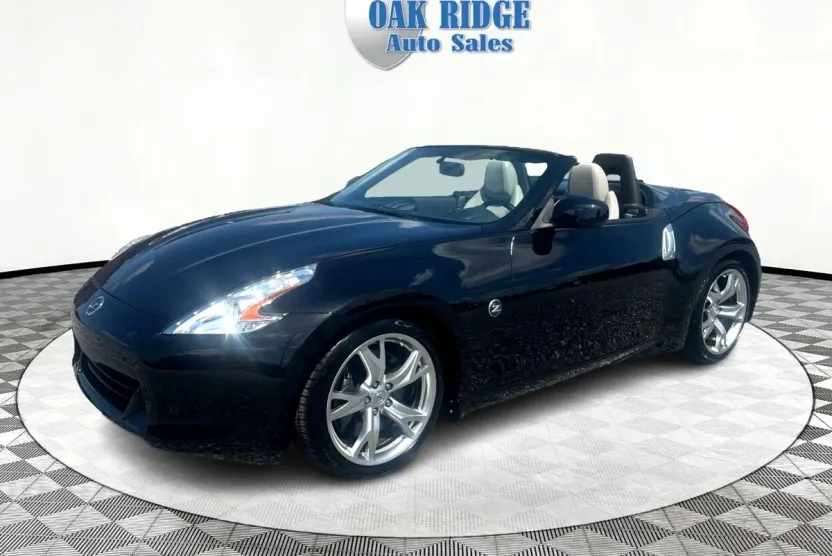 2011 Nissan Z Touring photo 1