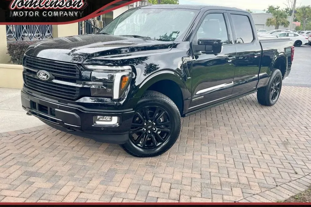 2024 Ford F-150 Platinum photo 1