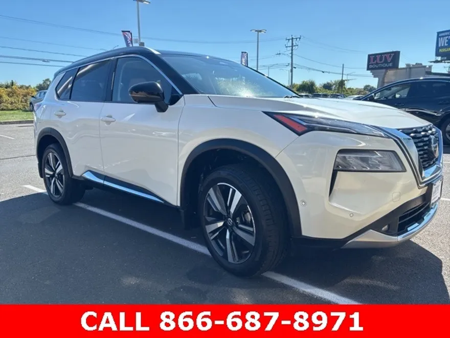 2021 Nissan Rogue Platinum photo 1