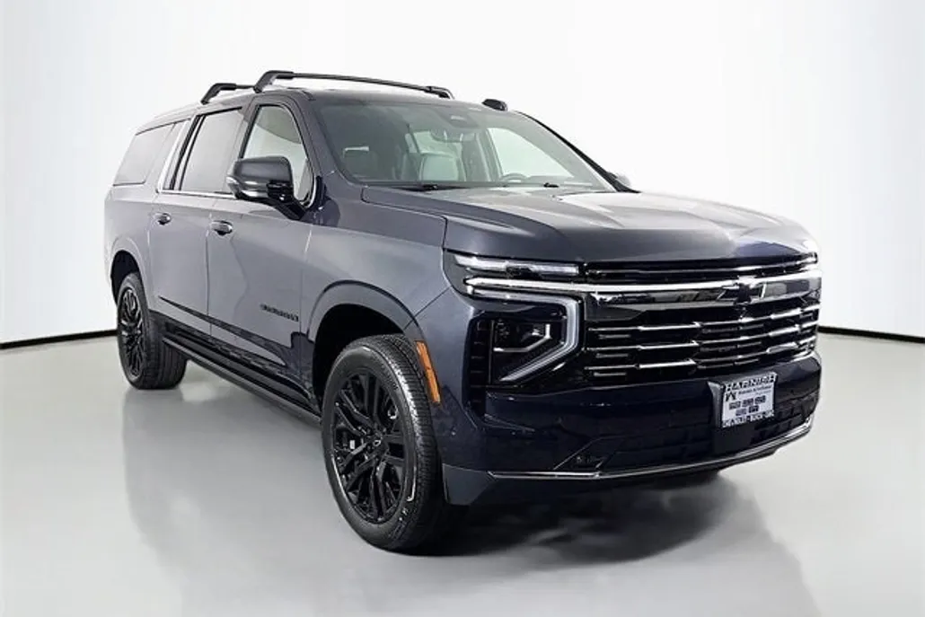 2025 Chevrolet Suburban Premier photo 1