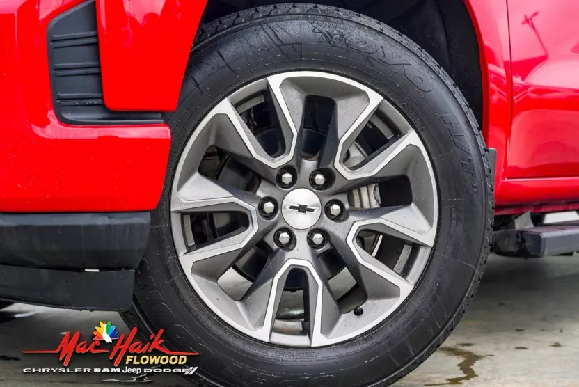 2019 Chevrolet Silverado 1500 RST photo 1