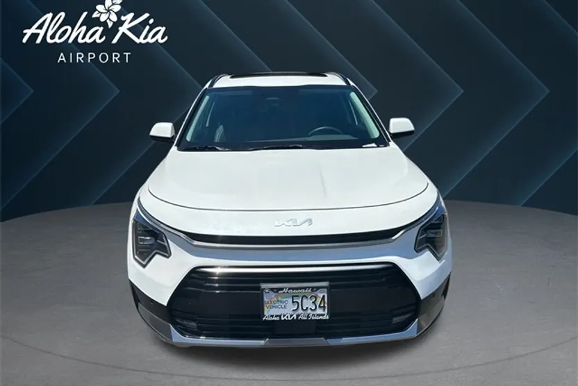 2024 Kia Niro Plug-In Hybrid SX Touring photo 1