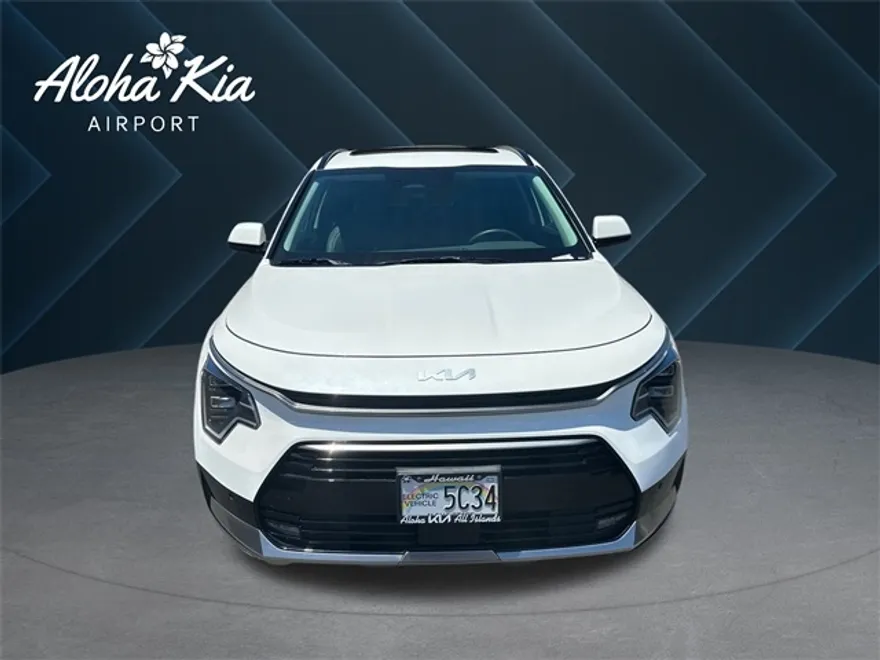 2024 Kia Niro Plug-In Hybrid SX Touring photo 1