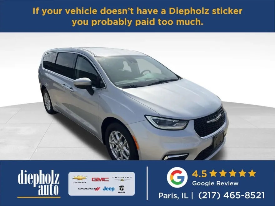 2023 Chrysler Pacifica Touring L photo 1
