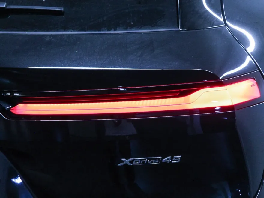 2026 Bmw iX photo 7