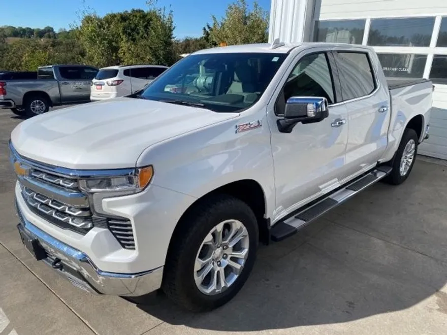 2024 Chevrolet Silverado 1500 LTZ photo 1